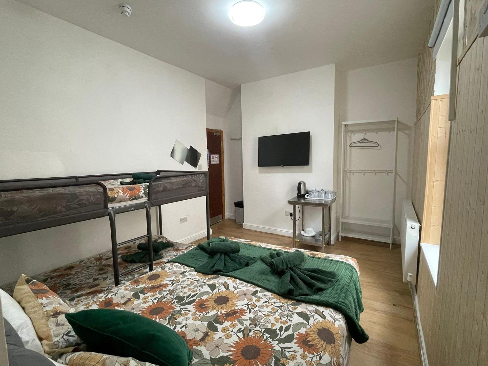 Ariana House Hotel-families And Couples Only Guest house *