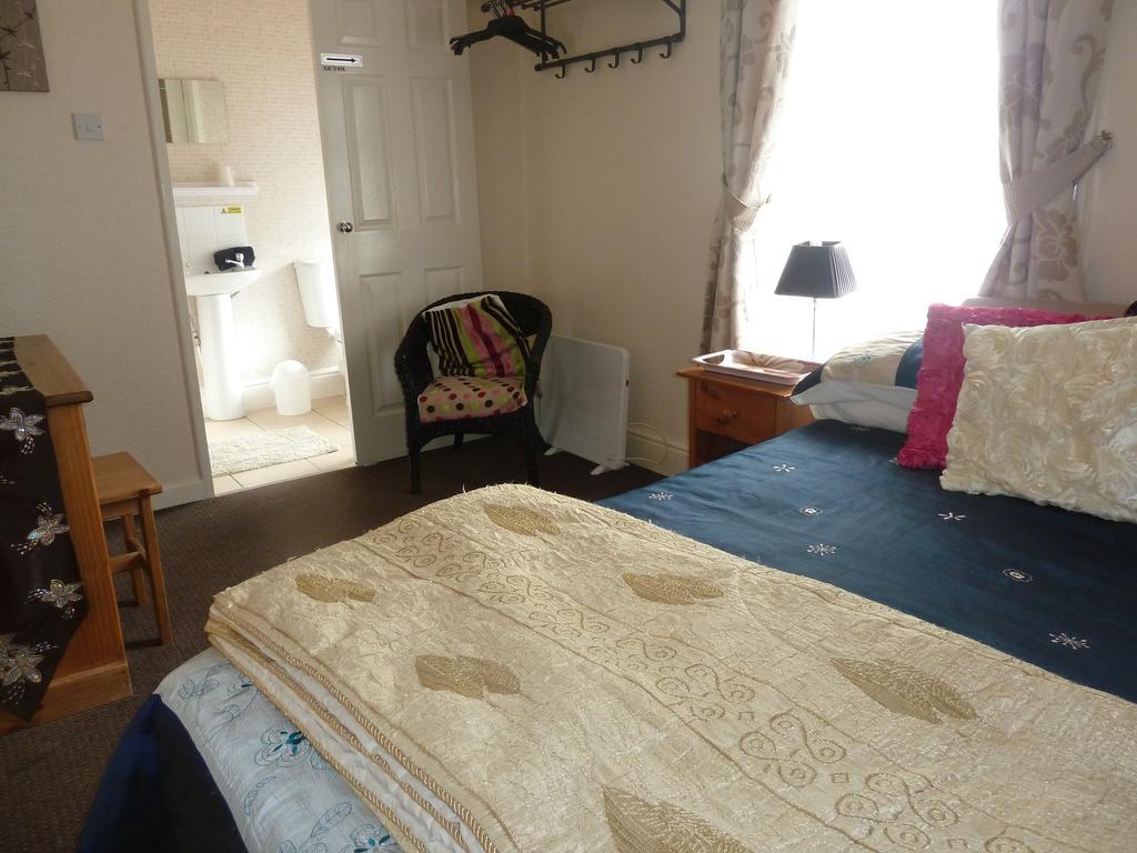 Bed & Breakfast Windsor House