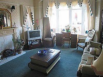 The Grosvenor View - 3* Blackpool
