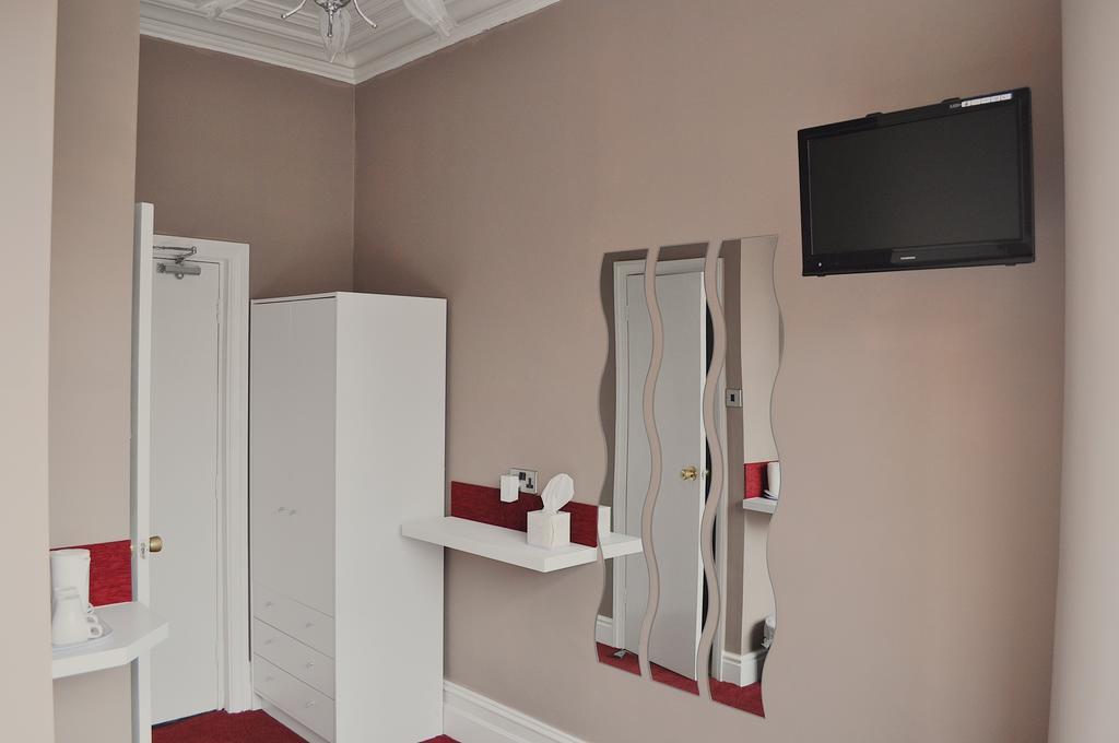 Cheers Bed & Breakfast Blackpool
