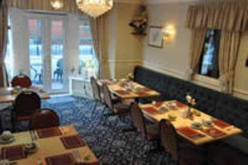 Guest house The Libra - Adults Only With Carpark 3*