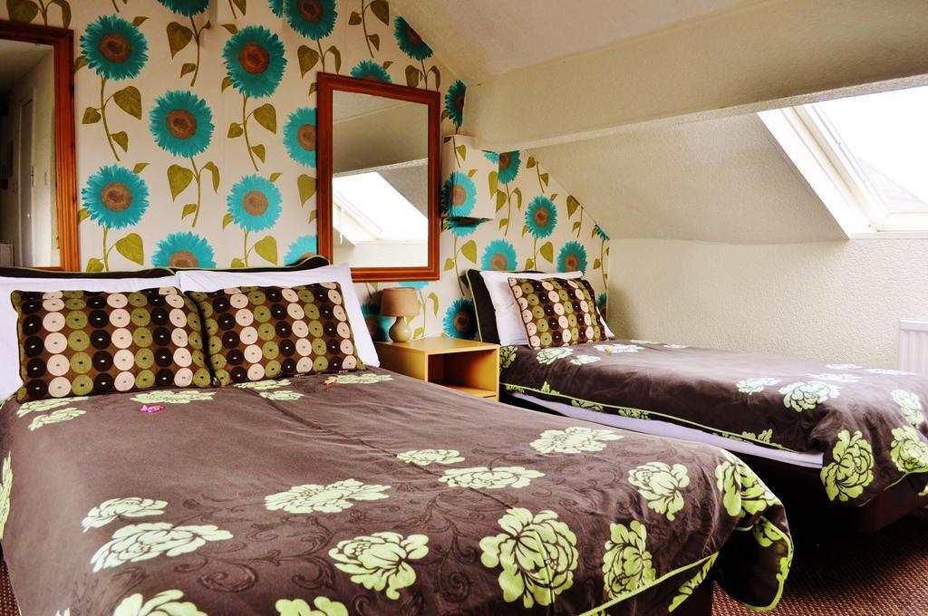 Cheers Bed & Breakfast Blackpool