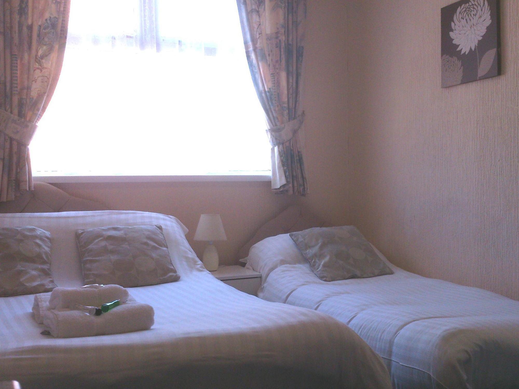 Kingsway 3*