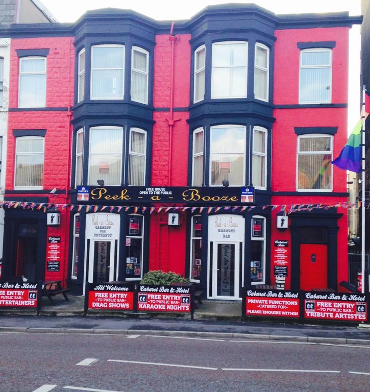 Peek-A-Booze - Budget Hotel - Adults Only Blackpool