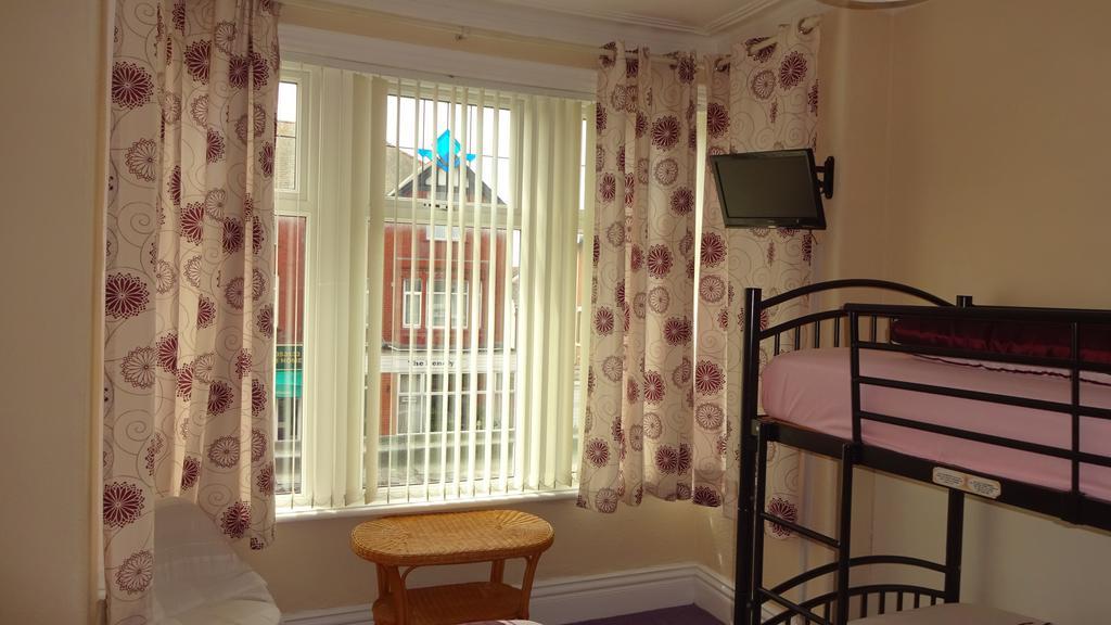 Bed & Breakfast Kings Court Families & Couples Blackpool