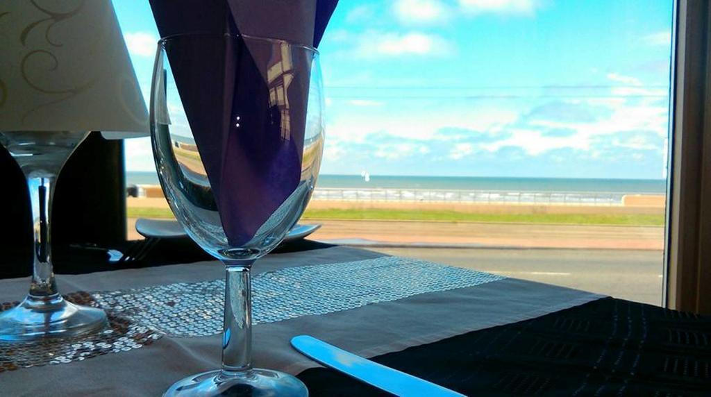 Guest house Crystals On The Prom 3*