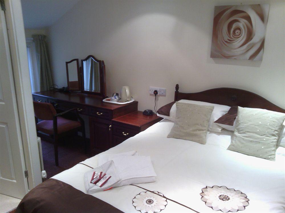 Hotel All Seasons