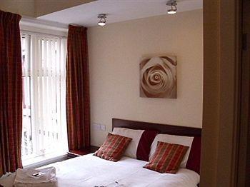 Hotel All Seasons