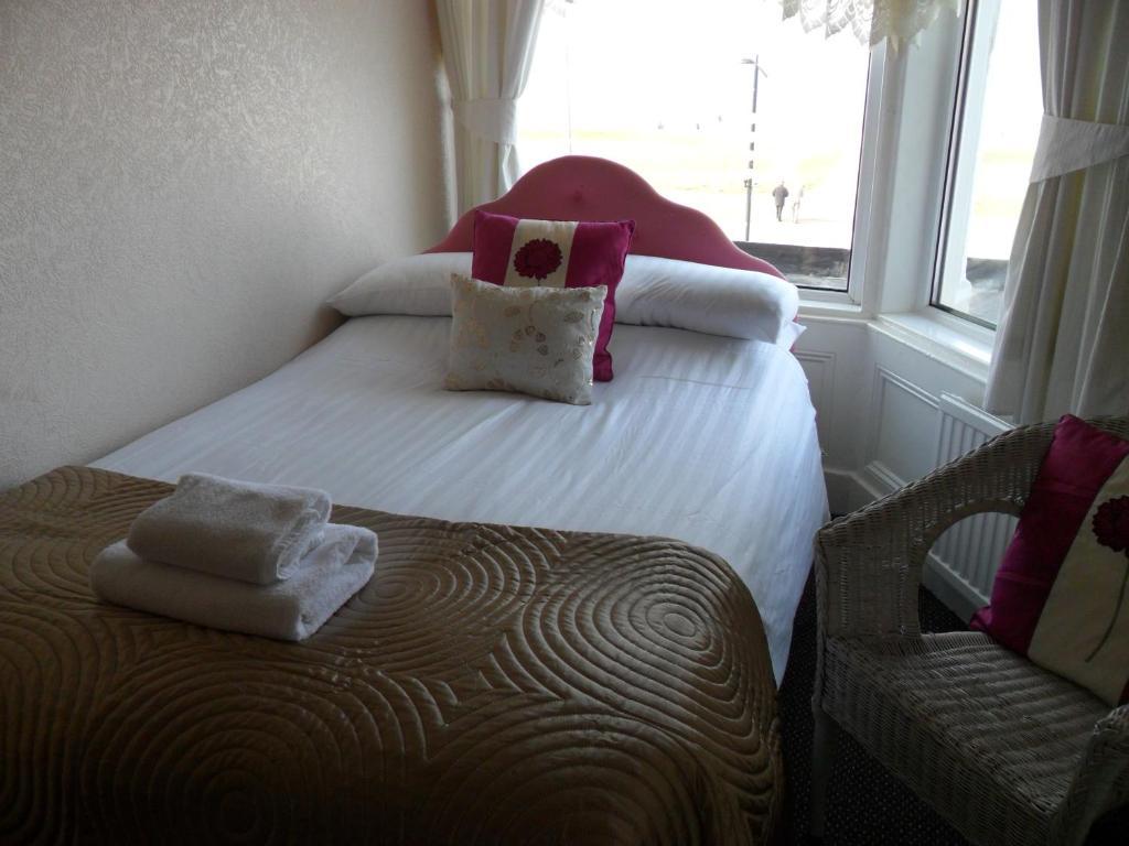 Lyric Hotel