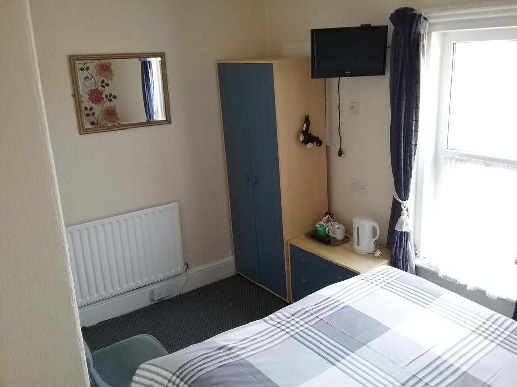 Somerville Bed & Breakfast Blackpool