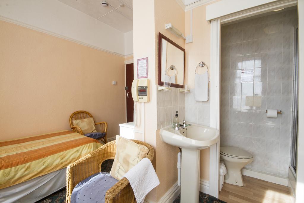 Guest house Brooklands Over 50'S Only Blackpool