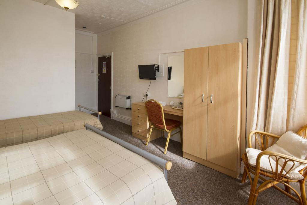 Guest house Brooklands Over 50'S Only