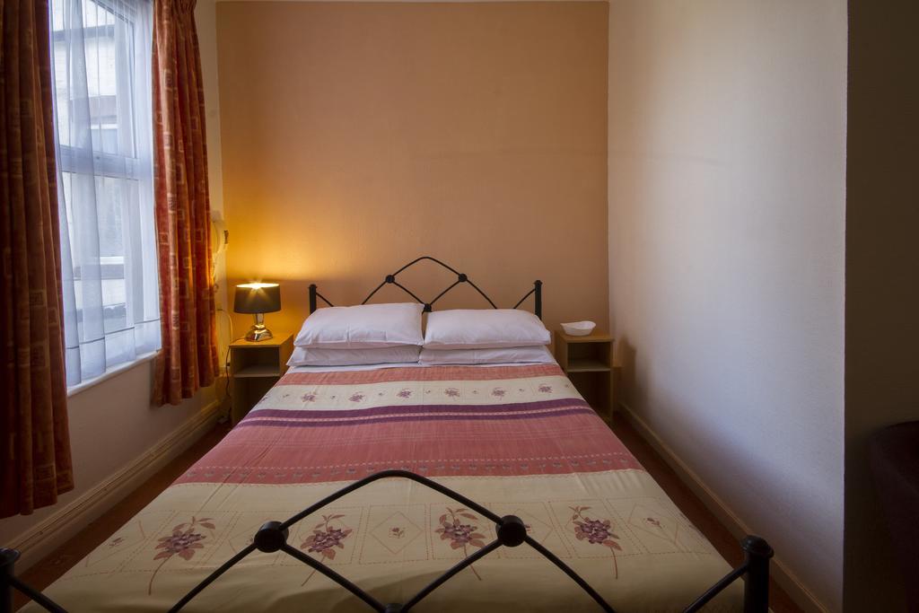 Guest house Brooklands Over 50'S Only 3*