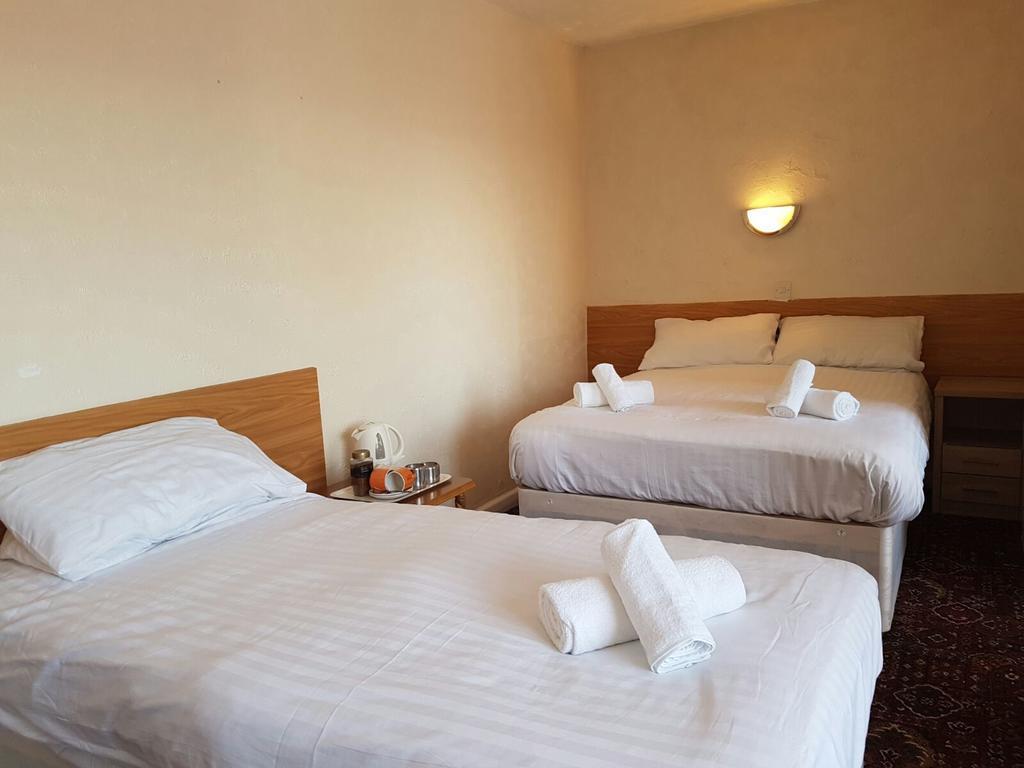 Hotel Aa 2*
