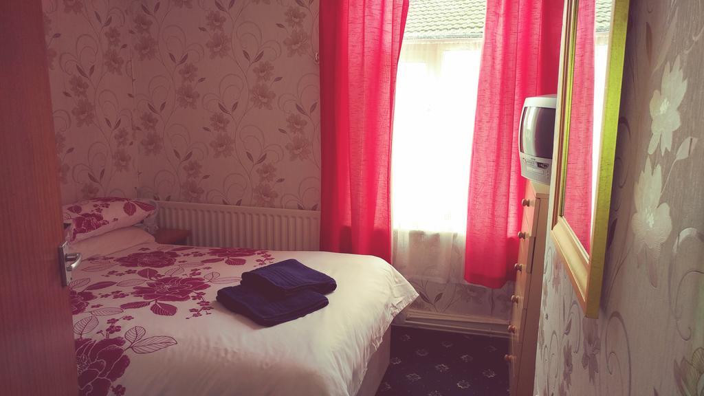 Guest house The Woodley 2*