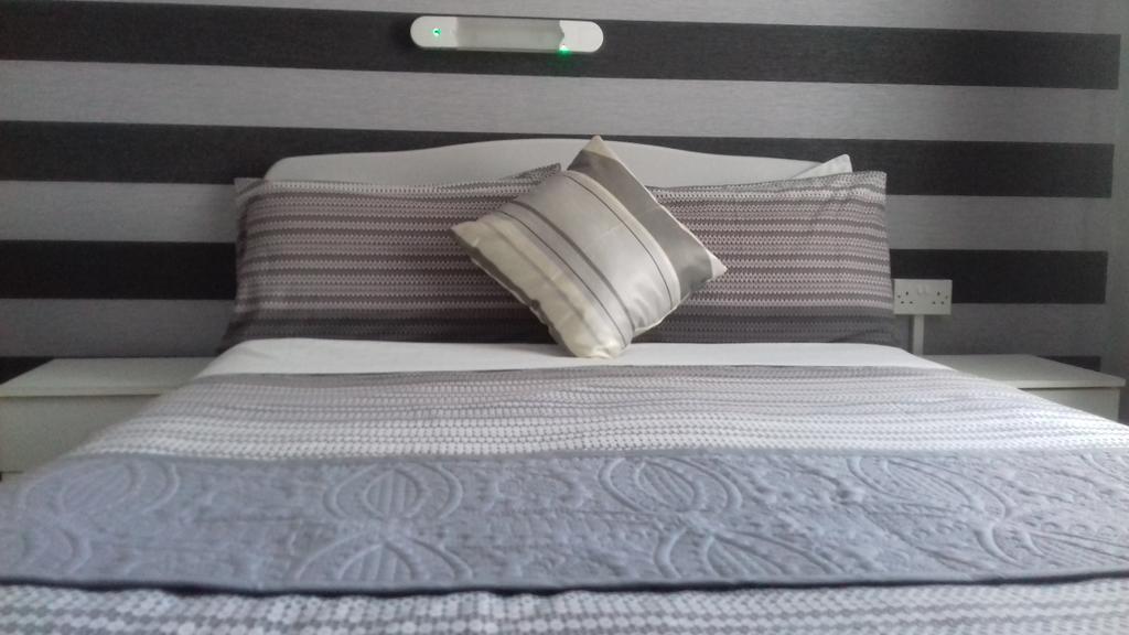 Elmfield Hotel