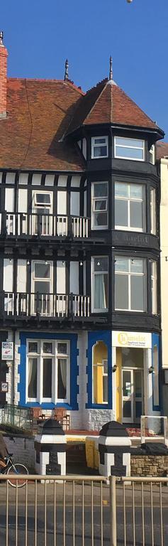 Bed & Breakfast Camelot Seafront