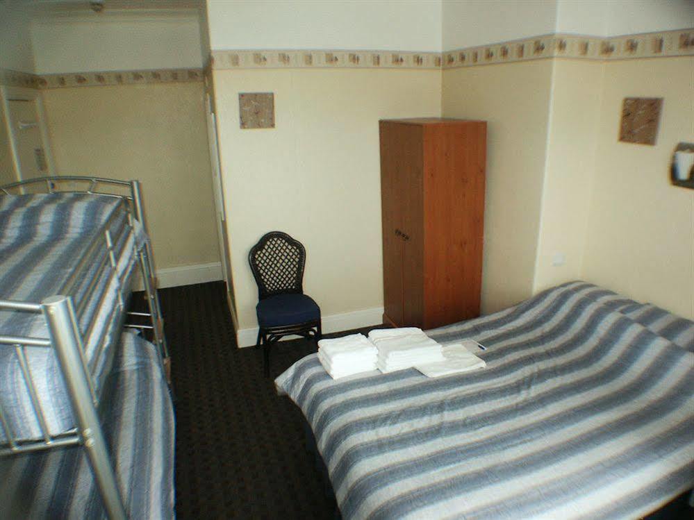 The Brayton Guest house 3*