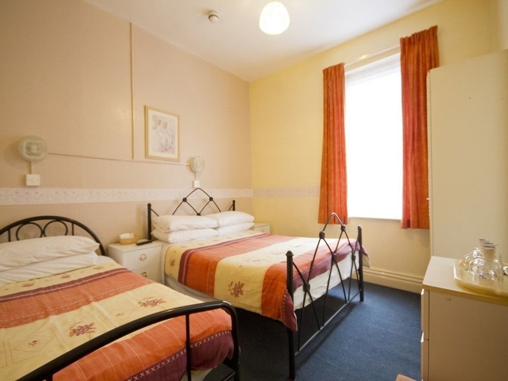 Guest house Brooklands Over 50'S Only