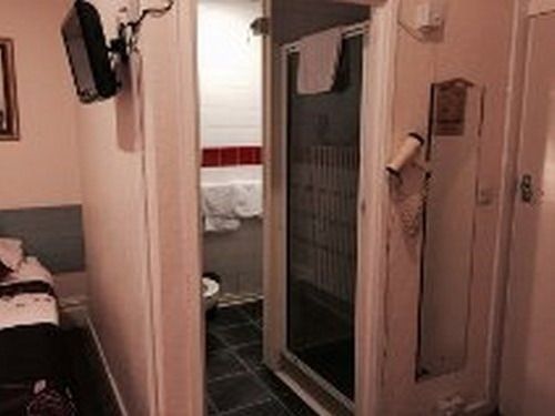 Bed & Breakfast White 3*