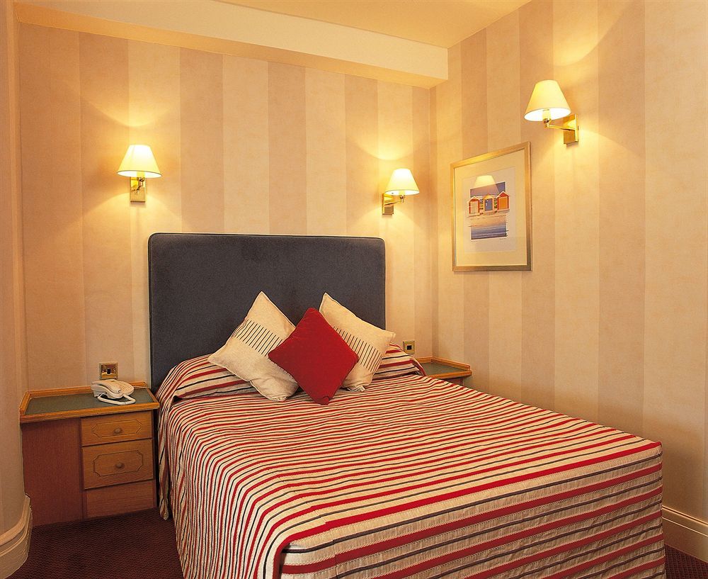 Claremont 3* Blackpool