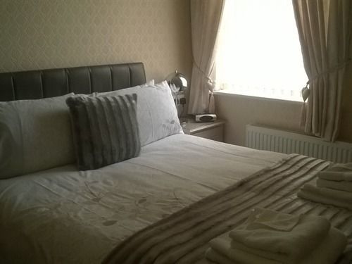 The Grosvenor View - 3*