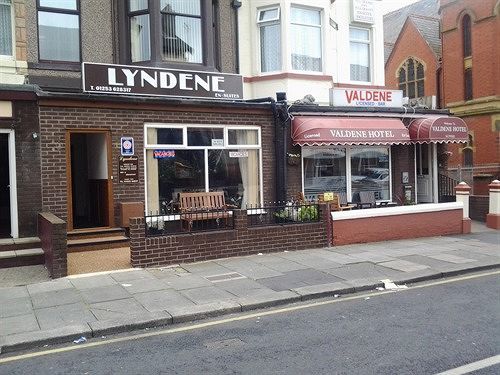 Lyndene Bed & Breakfast Blackpool