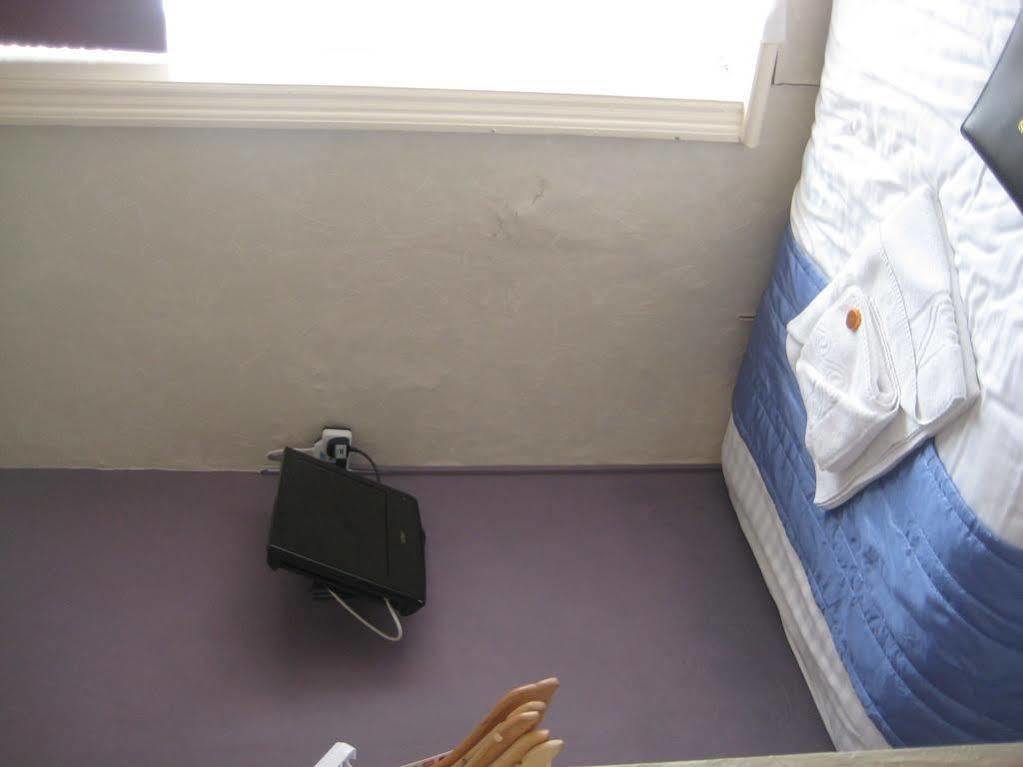 The Dragonfly Bed & Breakfast Blackpool