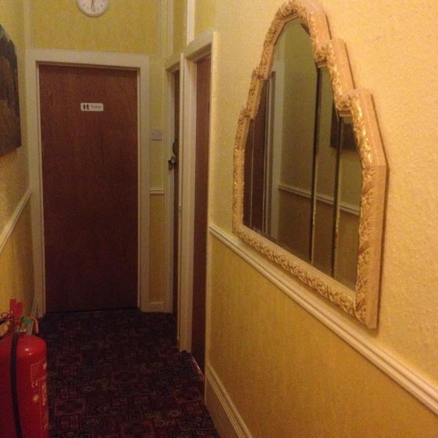 Pier View For Families Bed & Breakfast Blackpool