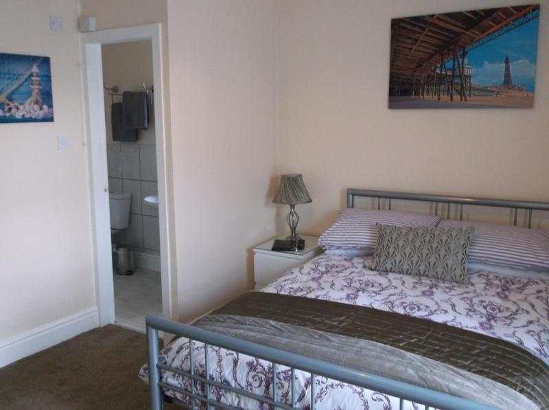 Rossall House , For Families & Couples 3* Blackpool