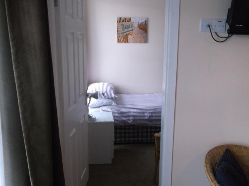 Rossall House , For Families & Couples 3* Blackpool