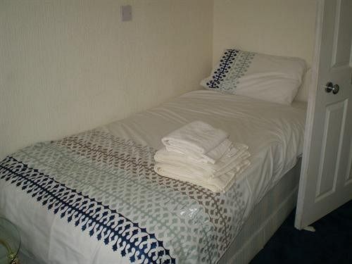 Hotel The South Lea 3*