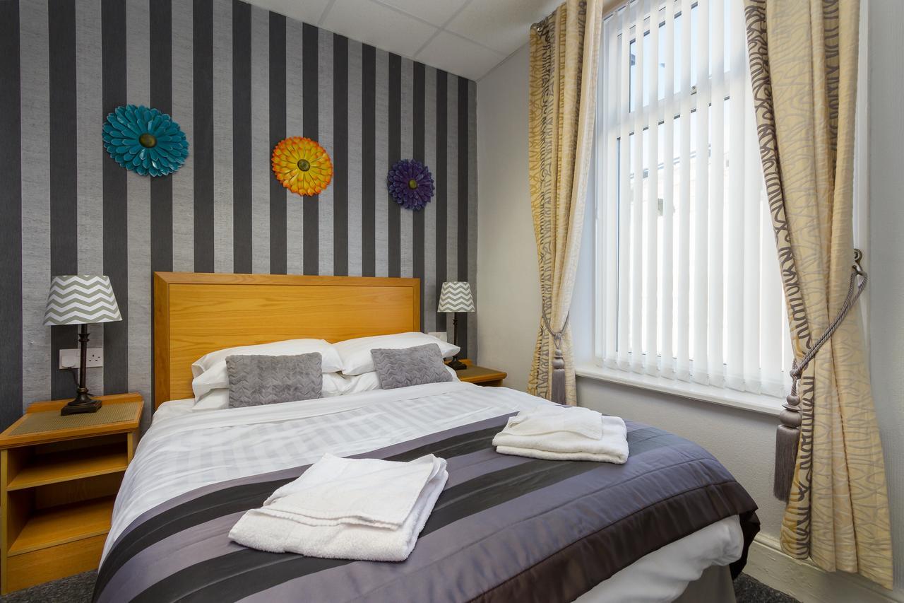 Hotel Adelaide - Town Centre - Opposite Winter Gardens
