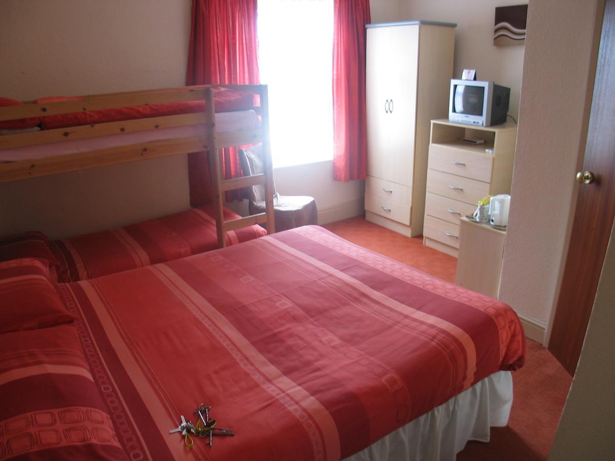 Bed & Breakfast Kings Court Families & Couples