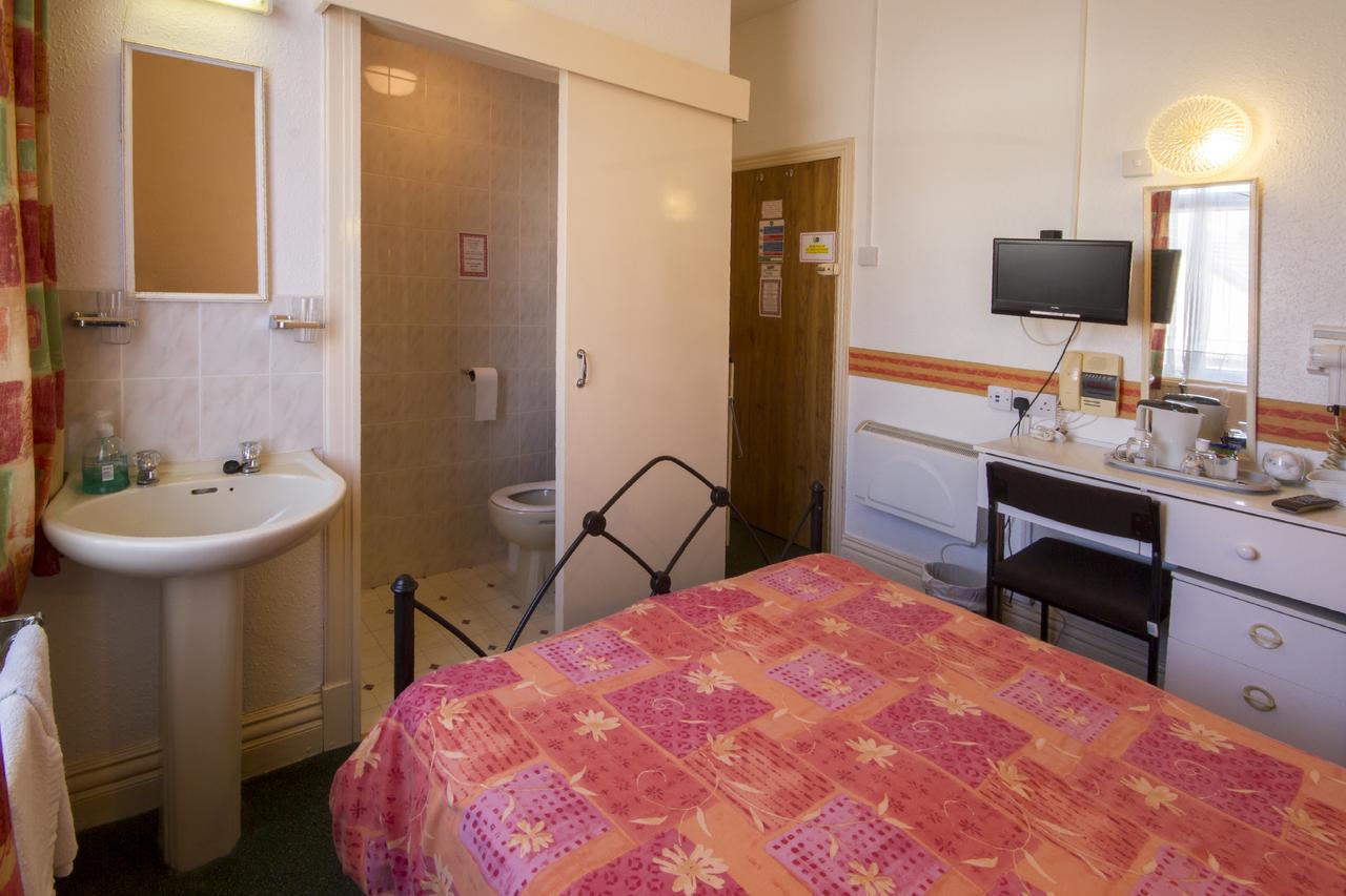Brooklands Over 50'S Only Guest house Blackpool