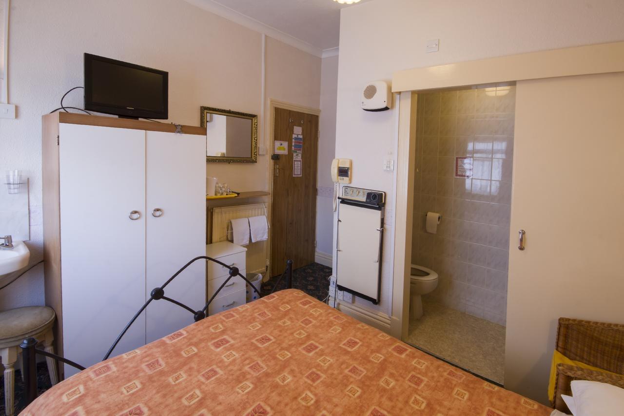 Guest house Brooklands Over 50'S Only