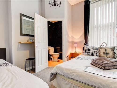 Westbourne House 3* Blackpool
