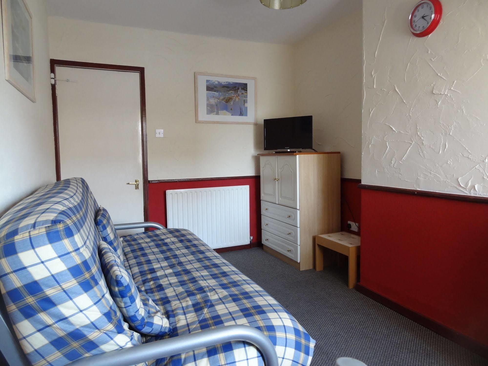 Lindisfarne - Families & Couples Only