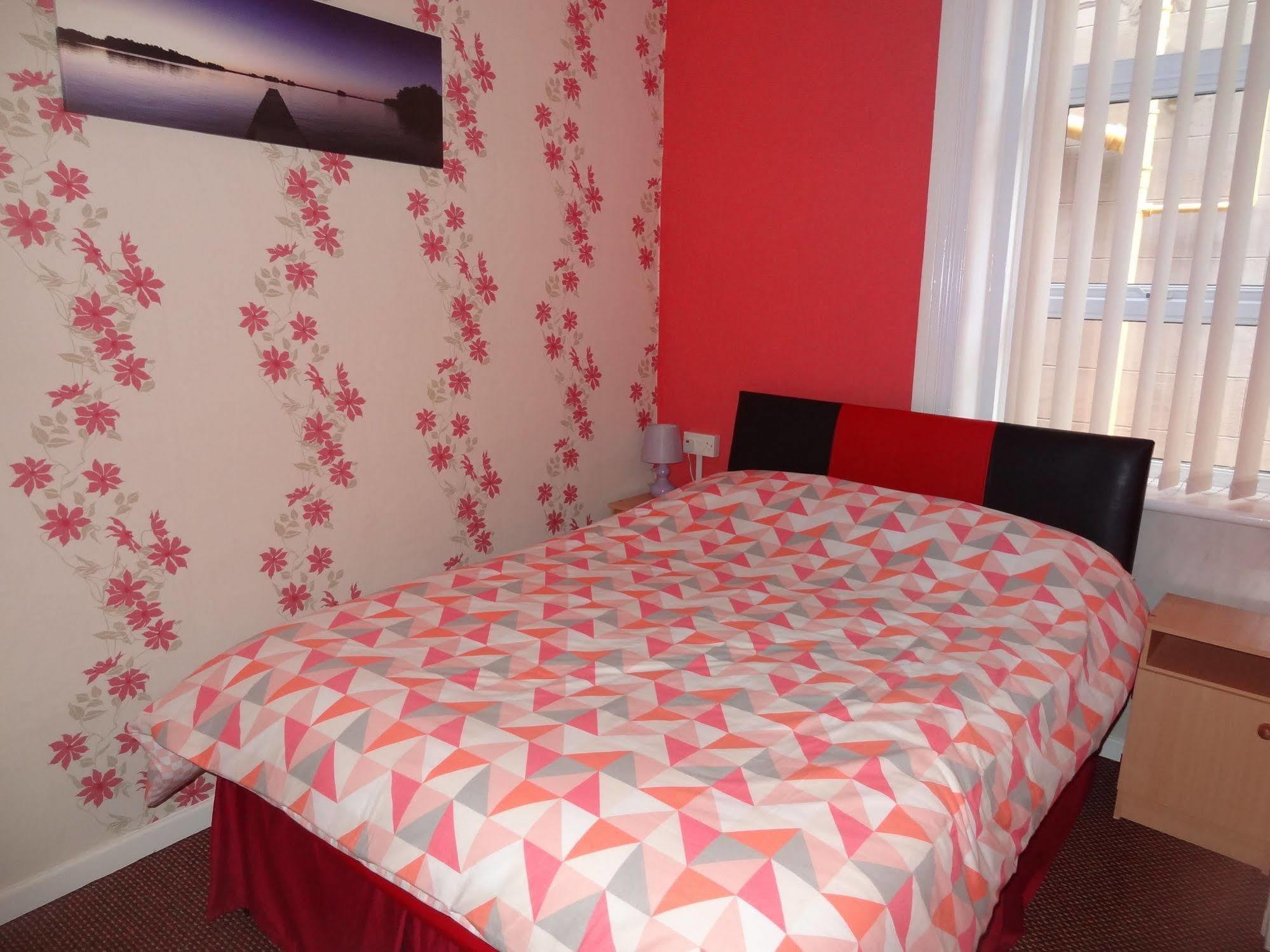 Apartment Lindisfarne - Families & Couples Only Blackpool