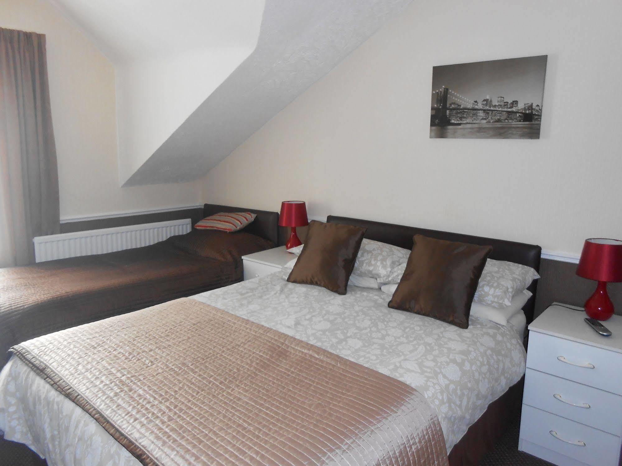Bed & Breakfast Shirley Heights 3*