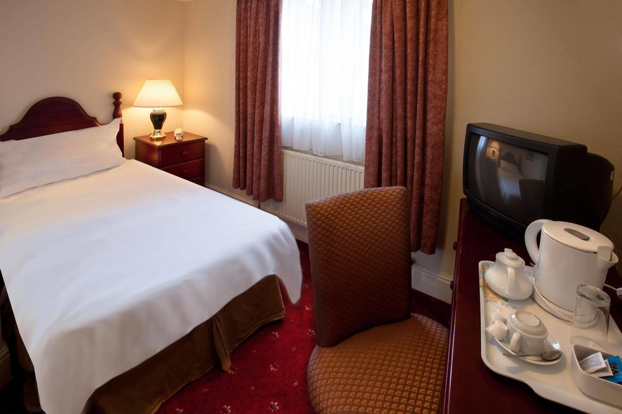 Norbreck Castle & 3* Blackpool