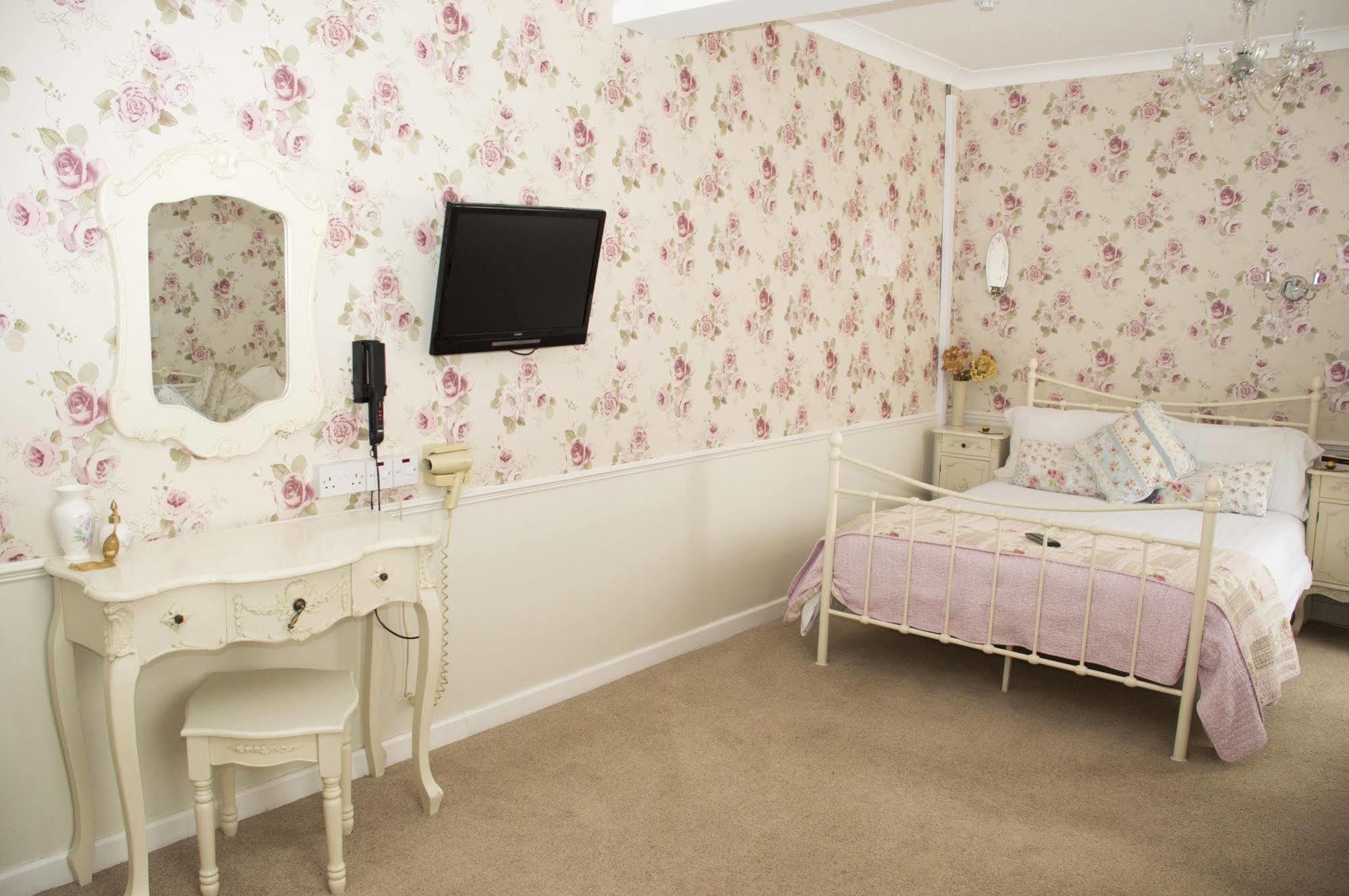 The Wescoe Guest house 3*