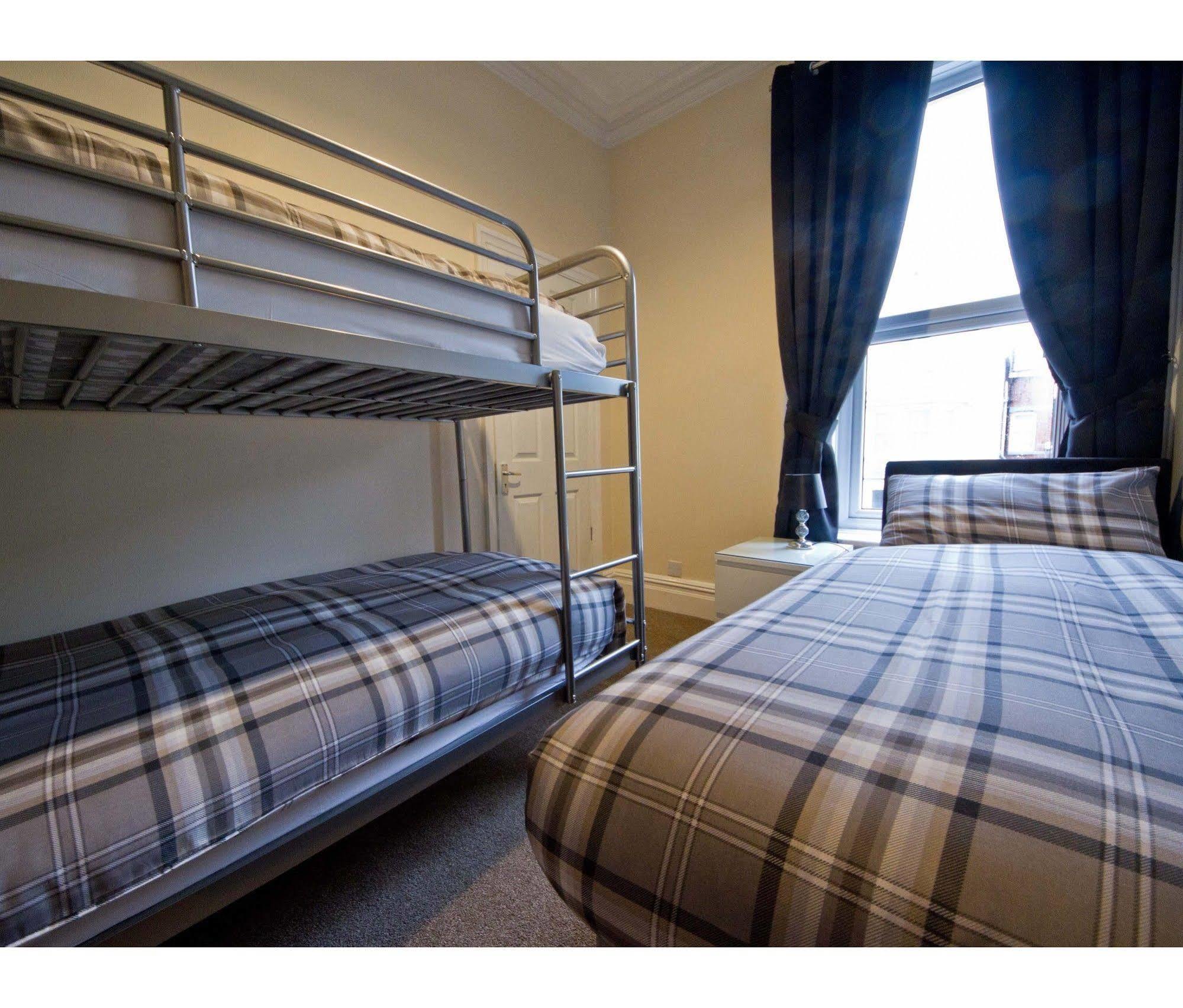 Rossall House , For Families & Couples 3* Blackpool