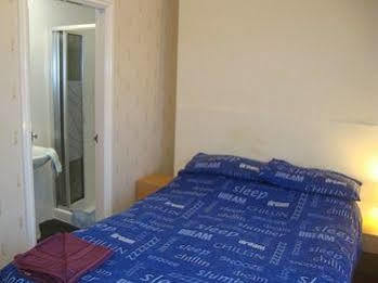 Guest house Tuxford House 2*