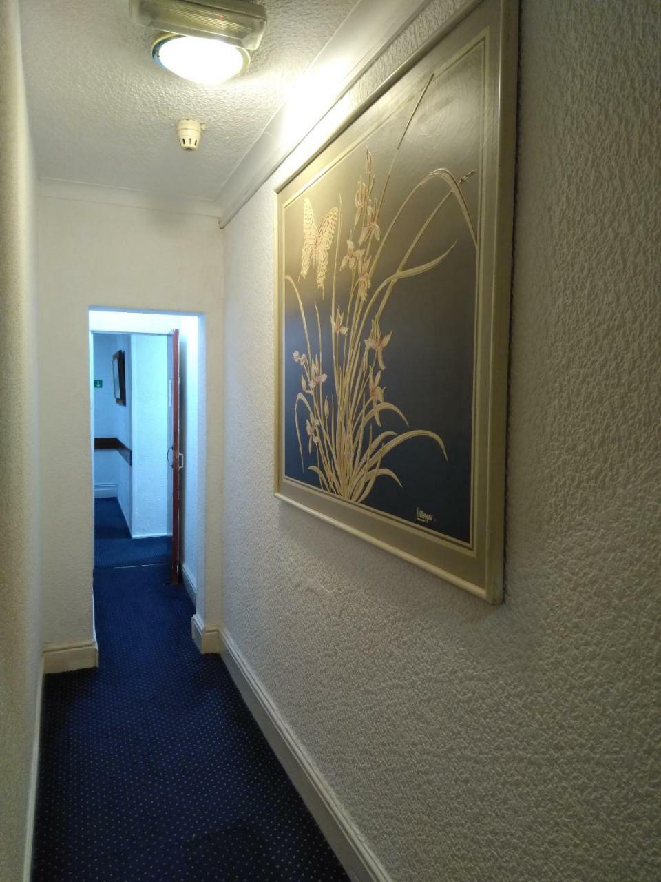 The Hopton Bed & Breakfast Blackpool