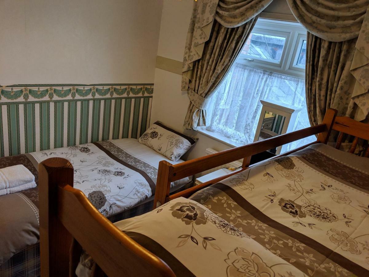 The New Guilderoy Hotel