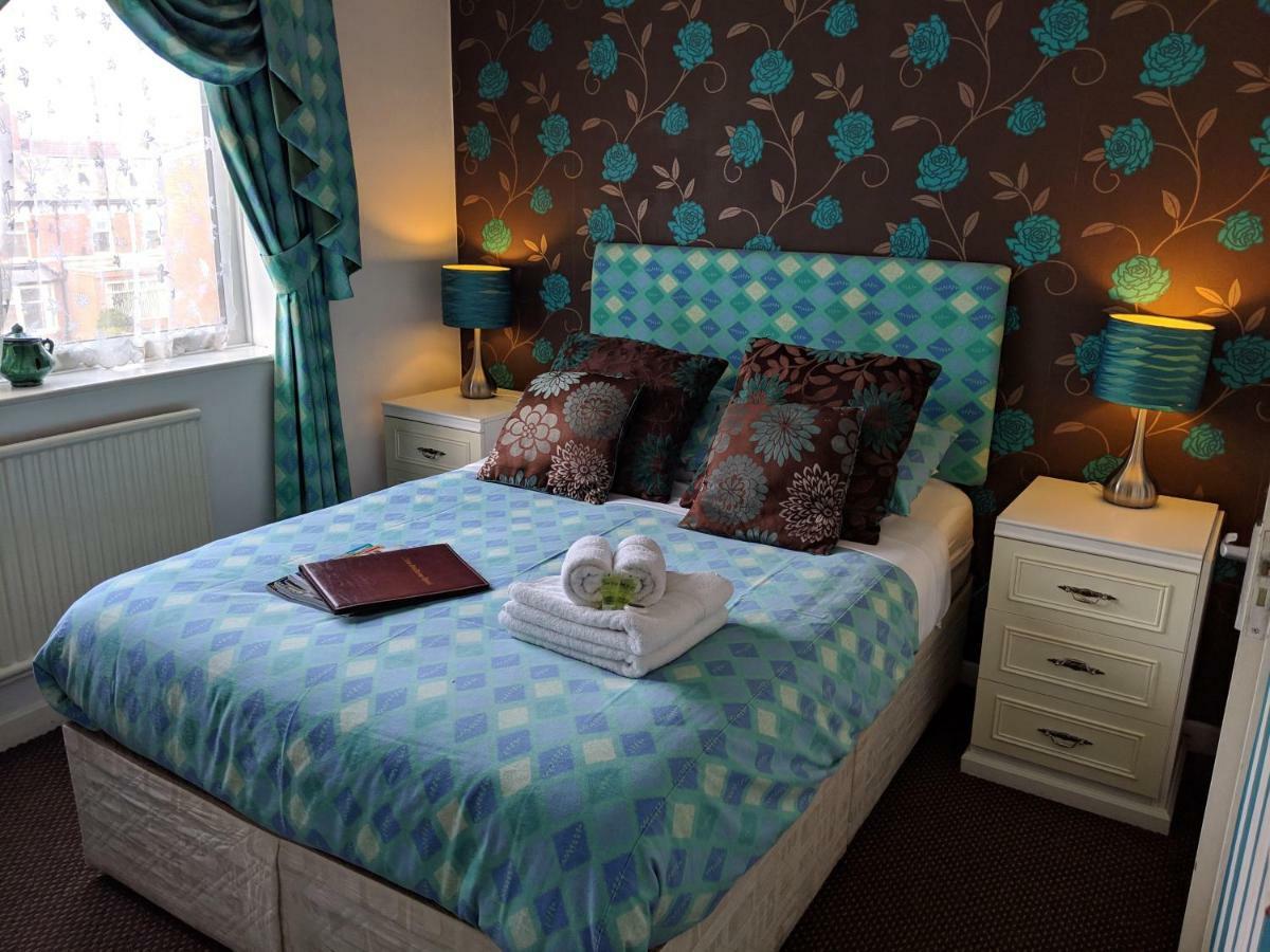 The New Guilderoy Hotel 2*