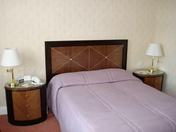 Norbreck Castle & 3*