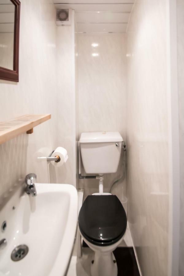 Myroomz Hollingdales Hotel Hotel 2*