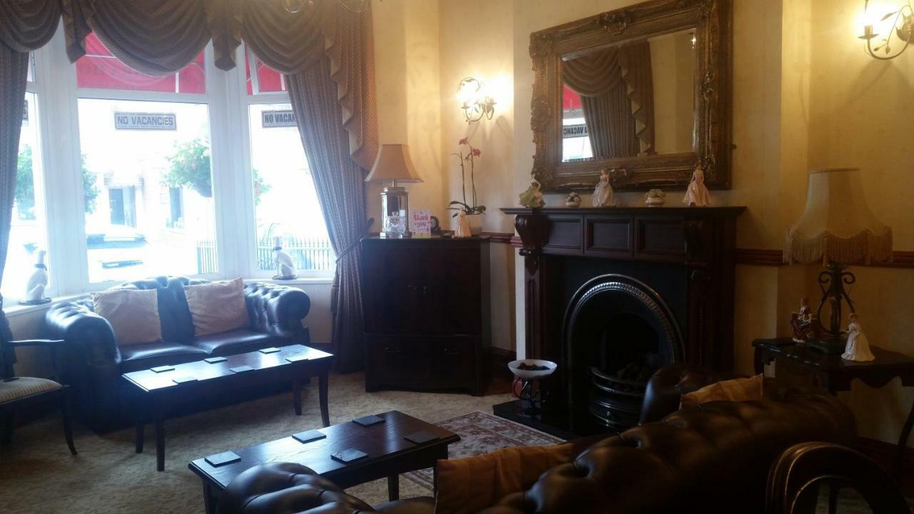 Madiera Hotel